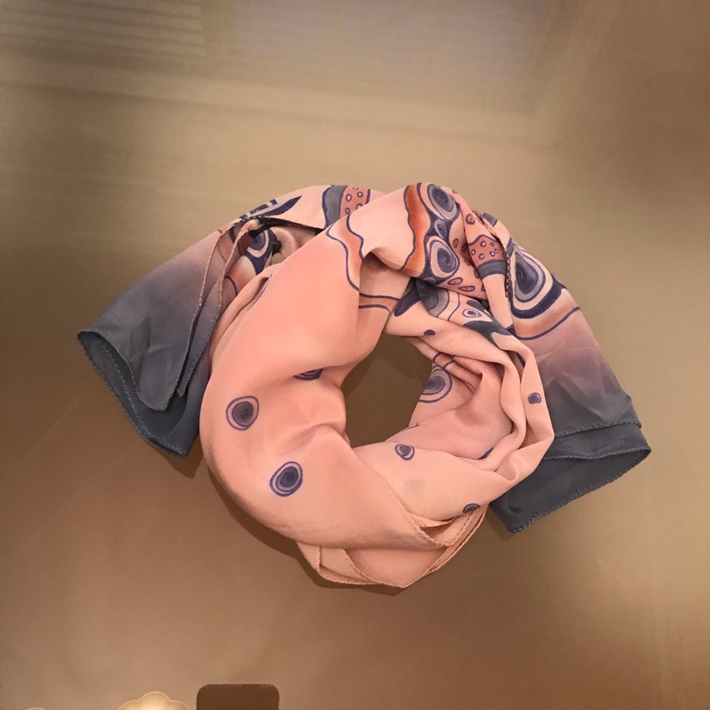 Water color silk scarf - Picture 2 of 6